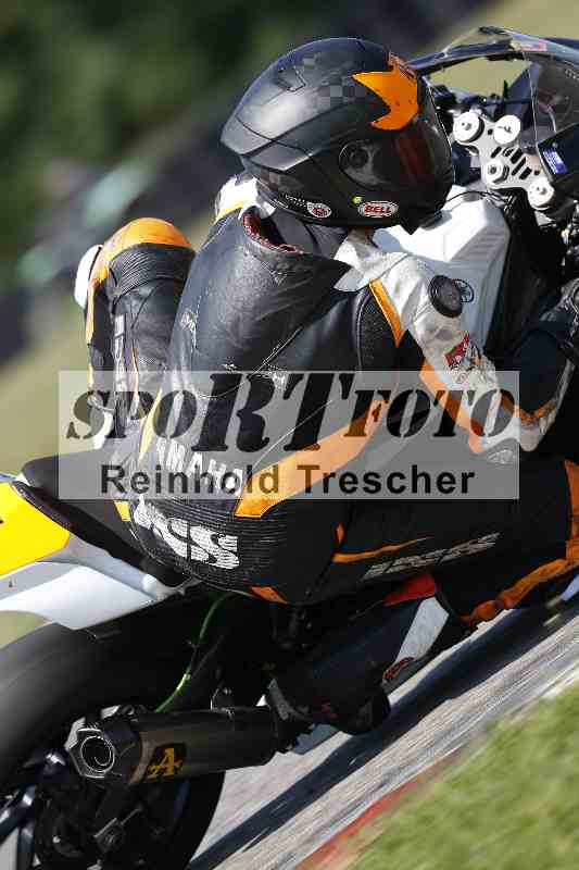 /44 09.08.2025 Plüss Moto Sport ADR/Freies Fahren/backside